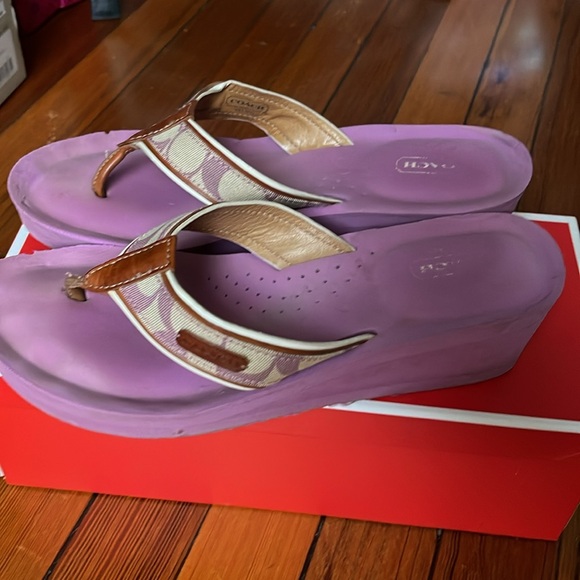 COACH Wedge Flip Flop 9M - Picture 2 of 3